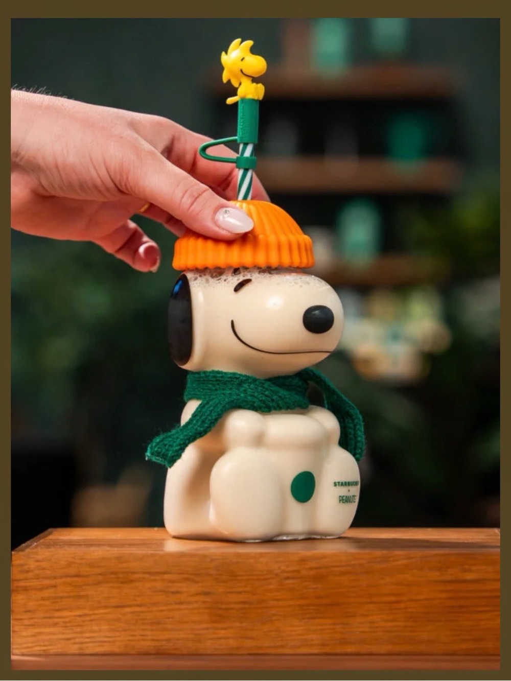 NWT Snoopy Glass Cold Cup Peanuts + Starbucks Collection 20oz Limited Edition